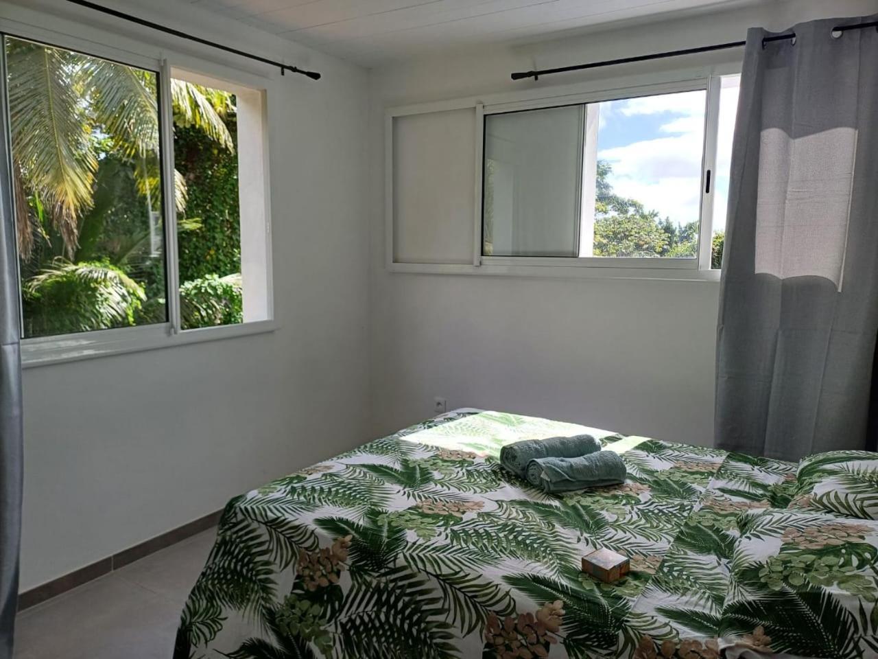 Villa Les Mahoganys Riviere-Salee 外观 照片